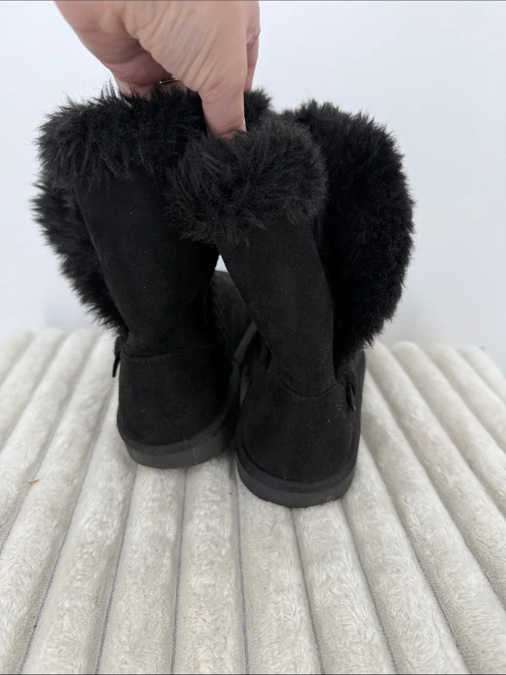 The Children’s Place Black Fur-Trim Suede Winter Boots Big Girls 6